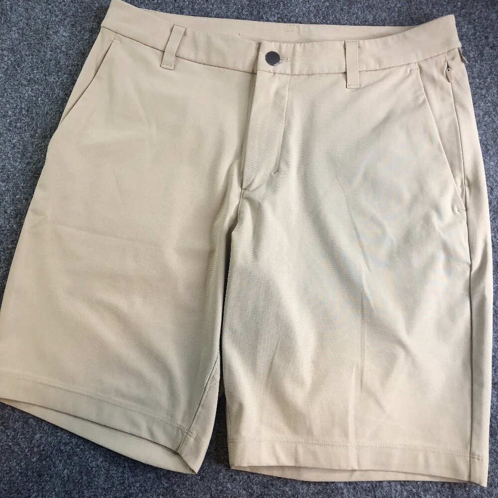 lululemon athletica Men's Flat Front Golf Shorts in Khaki